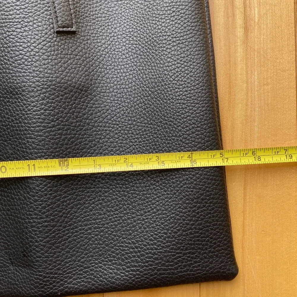 NWOT Vince Camuto Black‎ Leather Tote